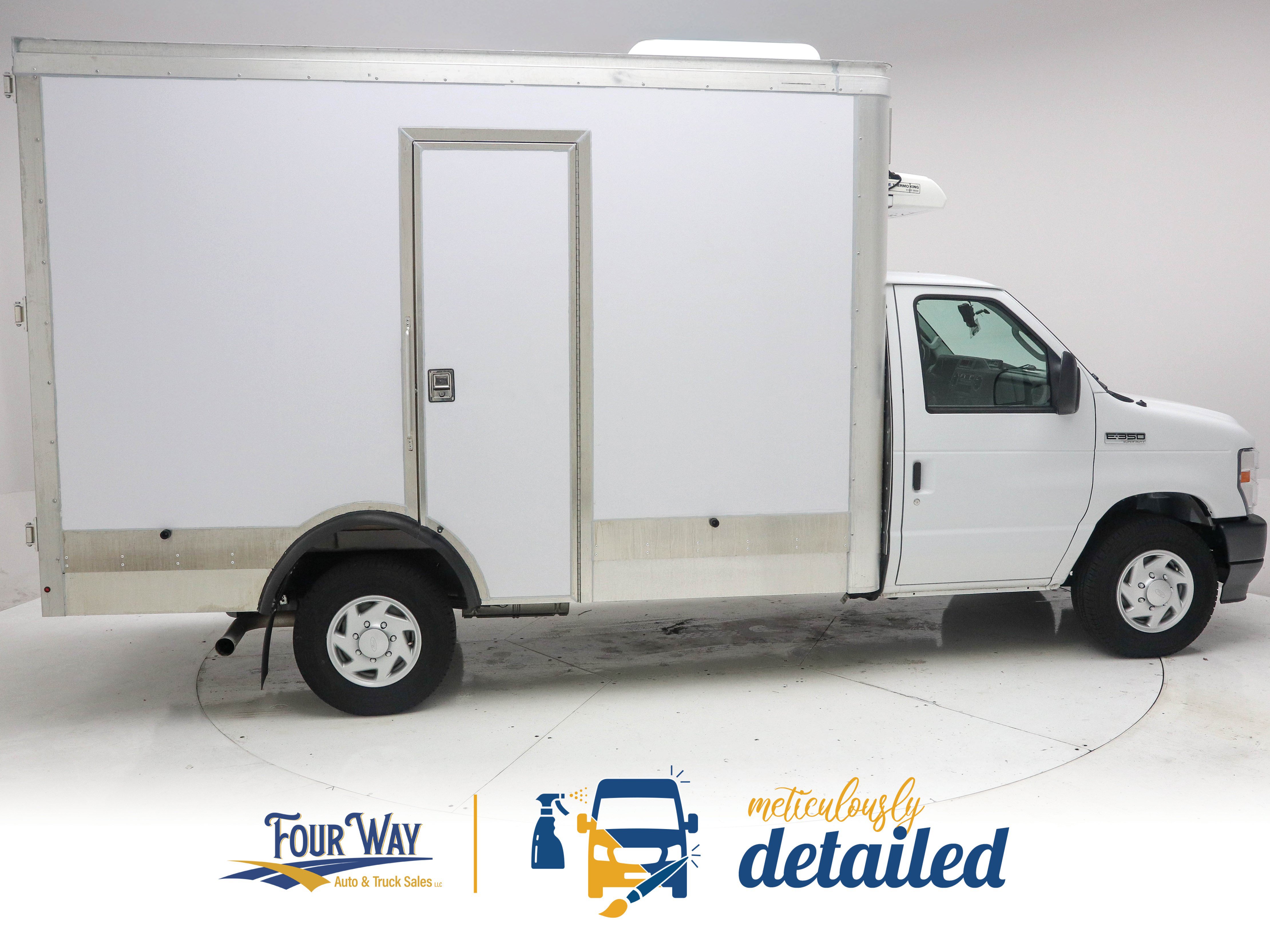 ford e-series cutaway 2023 1FDWE3FK9PDD32037 image ford e-series cutaway 2023 1FDWE3FK9PDD32037 image